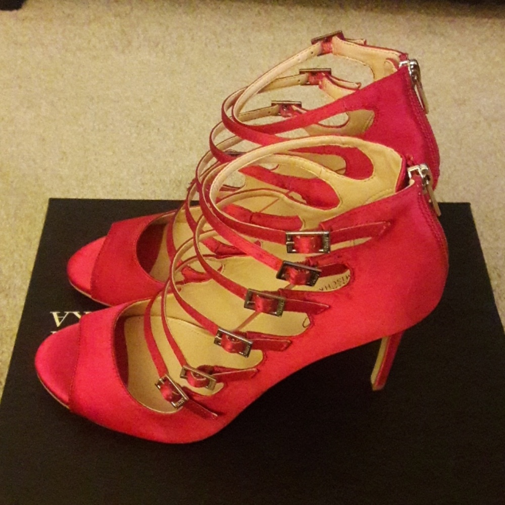 Badgley Mischka Jewl red shoes